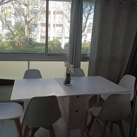 Studio Cabine Dans Avec Piscine *